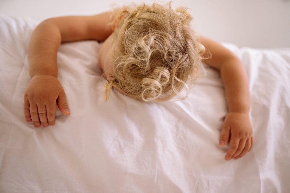  Kinder alleine schlafen lassen - richtiger Zeitpunkt